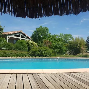  Hébergement de vacances Le Clos Des Mimosas